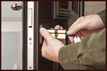 Usa Locksmith Service San Carlos, CA 650-946-3223 - 3-locksmith-key-service